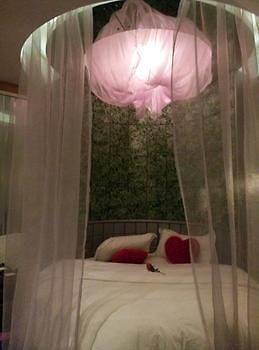 Miaozu Buyi Hotel เฟิ่งหวง ภายนอก รูปภาพ