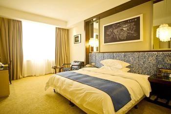 Miaozu Buyi Hotel เฟิ่งหวง ภายนอก รูปภาพ