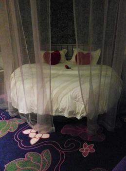 Miaozu Buyi Hotel เฟิ่งหวง ภายนอก รูปภาพ
