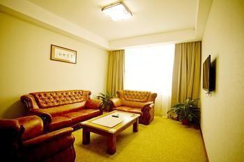 Miaozu Buyi Hotel เฟิ่งหวง ภายนอก รูปภาพ