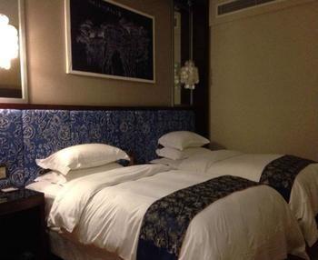 Miaozu Buyi Hotel เฟิ่งหวง ภายนอก รูปภาพ